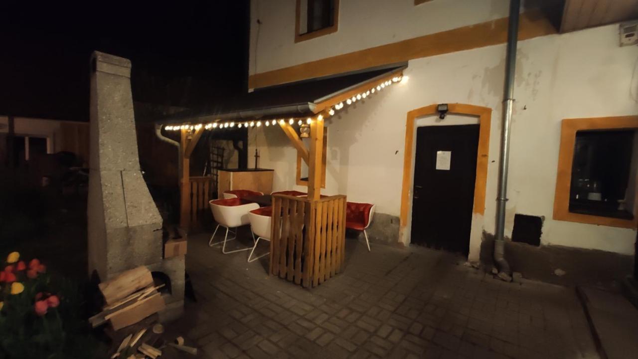 H@M Penzion Zlutice Exterior photo